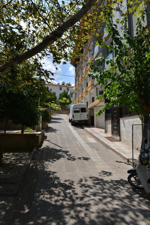 Mideia Hotel Levádeia Exterior foto