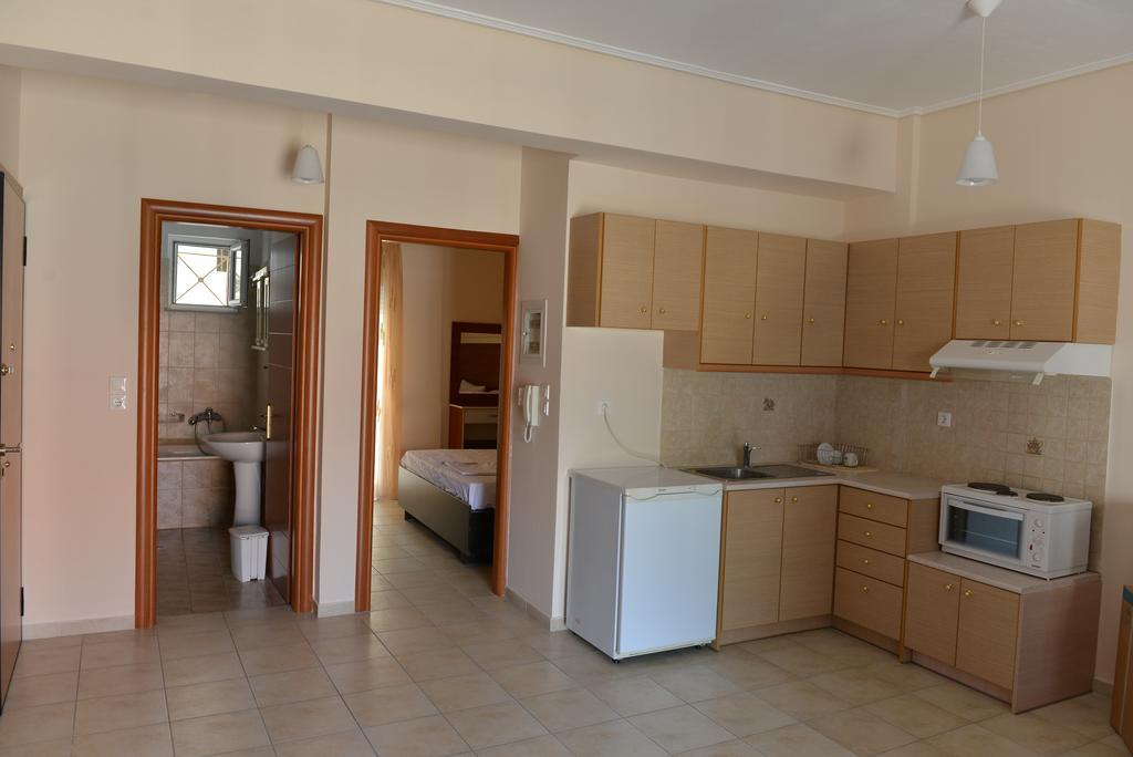 Mideia Hotel Levádeia Habitación foto